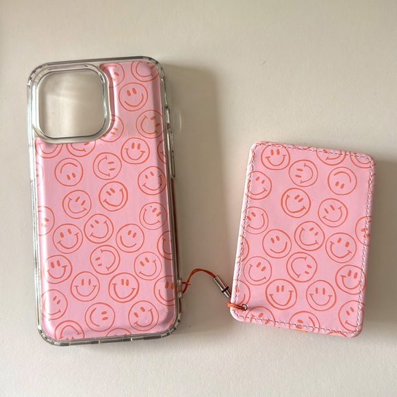 WALLI All Smiles Magnetic Phone Case iPhone 13 Pro - Picture 2 of 2